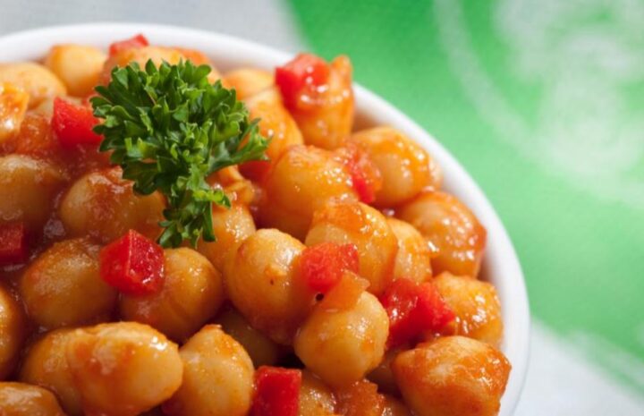 Platillos típicos de la India que puedes adaptar a tu dieta diaria: una ruta casera por los sabores del mundo
